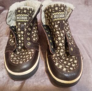 Ab Fab Skechers Women’s High-Top Plaid & Sherpa Brown Sneakers Size 8 (No Laces)